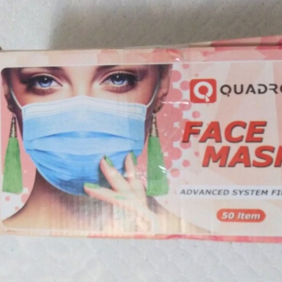 NWT Face mask , box of 50 - Picture 1 of 5